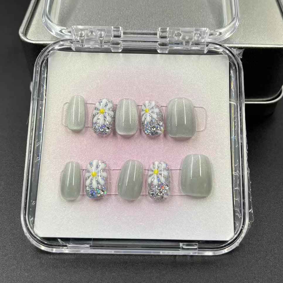 Snowflake Design Press On Nails - Short Square Elegant Light Grey Fake Nails Removable with Glue Kit #1044