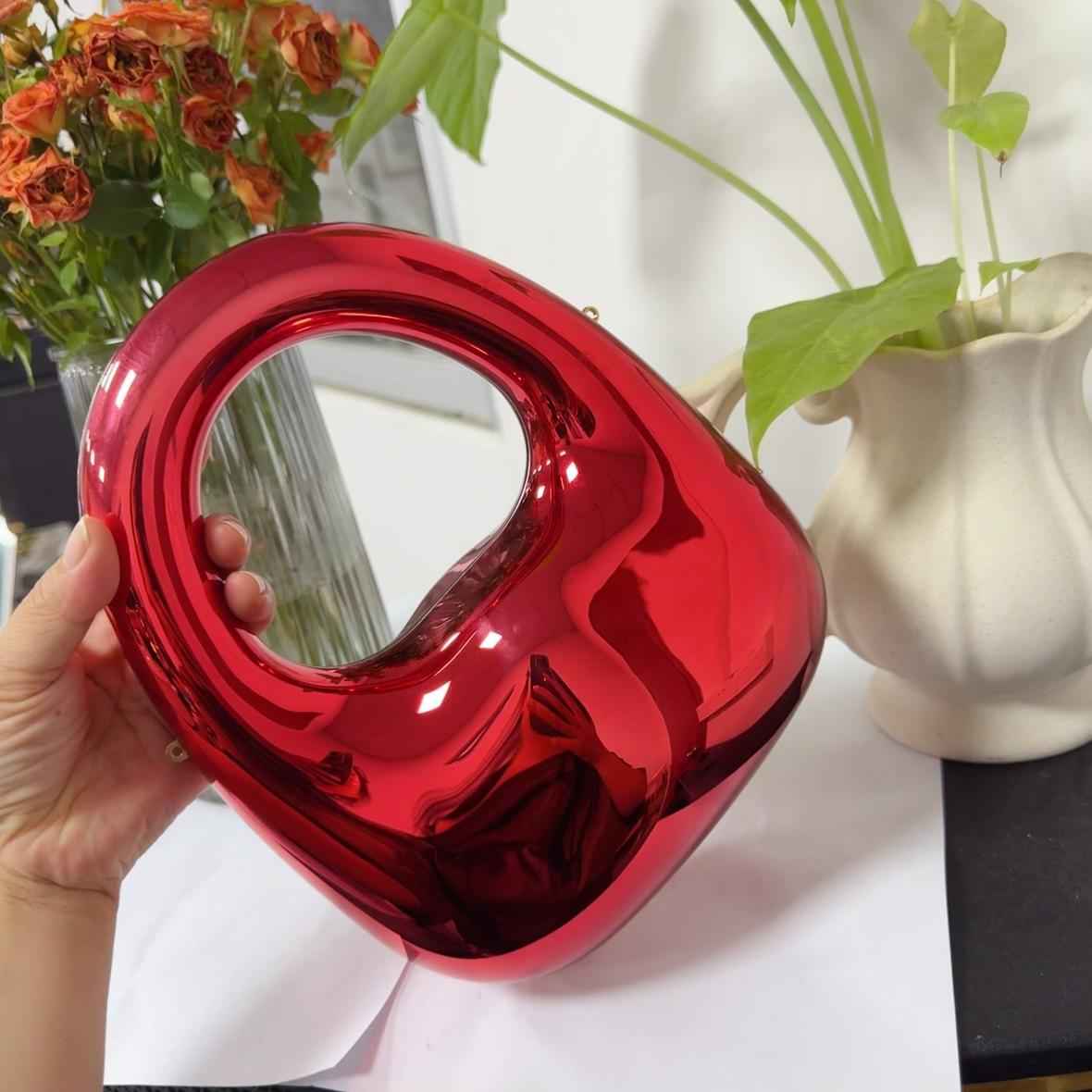 Small Cute Acrylic Clutch Purse - Versatile Chain Strap Evening Bag for Party & Dinner