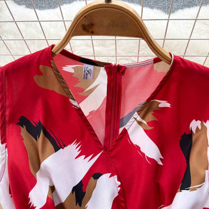 V-Neck High Waist Floral Print Wide Leg Jumpsuit - Loose Fit Women's Romper with Belt