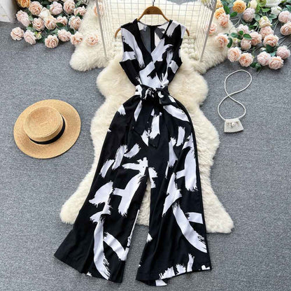 V-Neck High Waist Floral Print Wide Leg Jumpsuit - Loose Fit Women's Romper with Belt